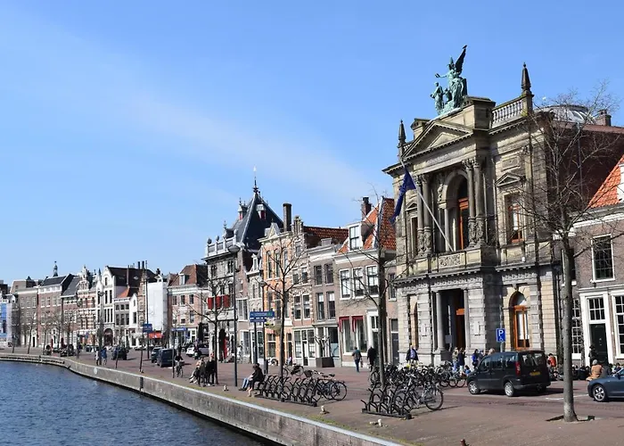 Bed&Breakfast Tegenover de Molen Haarlem