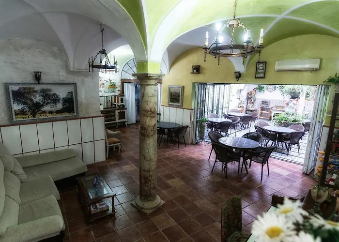 Hotel Las Palmeras By Vivere Stays Zafra
