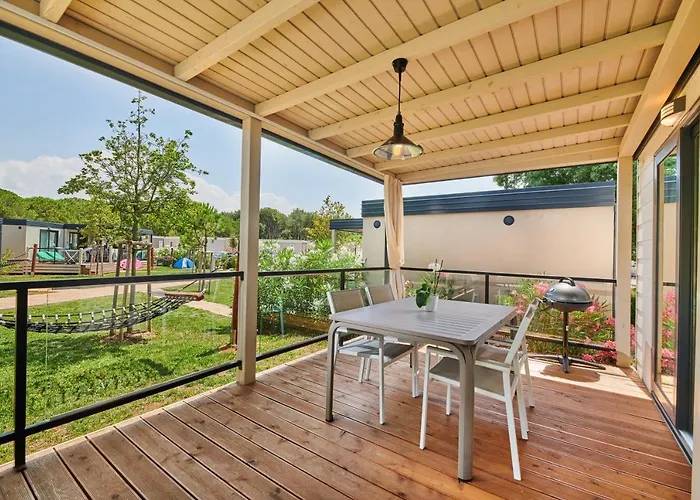 Camping Stella Maris Mobile Homes Umag