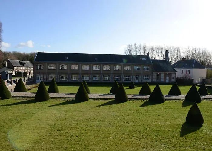 Le Chateau De Chantereine