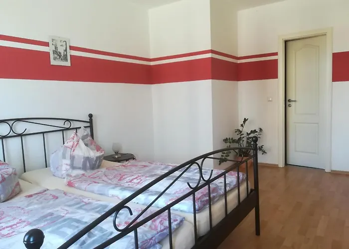 Pension&Ferienwohnung Zum Schmuckgiebel Tangermünde