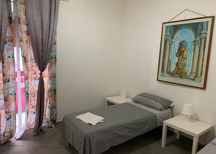 Room Nana' Neapel