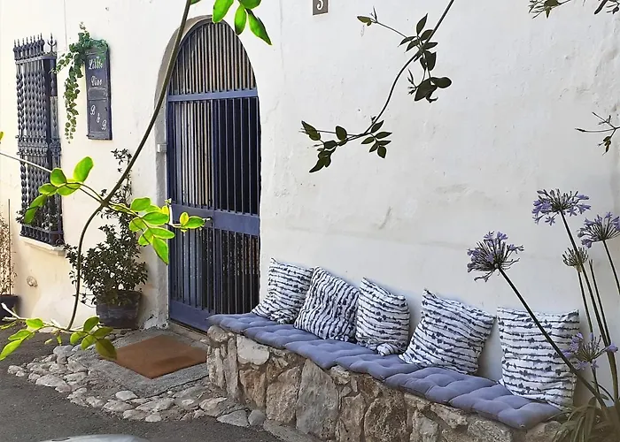 Little Vine Bed and Breakfast Sant Pere De Ribes