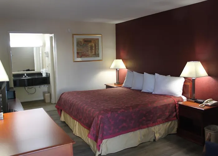 Travel Inn Of Buford