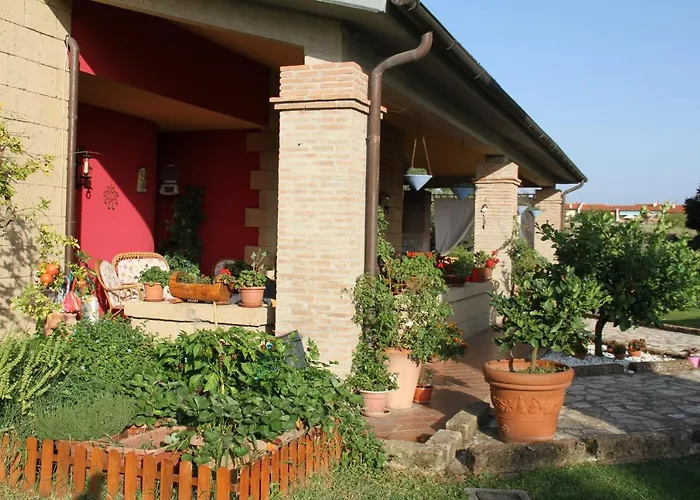 Bed and Breakfast A Casa di Amici Tuscania