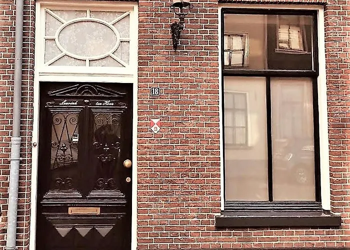 De Buurvrouw Nr.18 Bed and Breakfast Doesburg