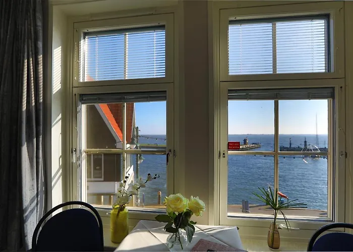Hotel Cafe Restaurant Van Den Hogen Volendam