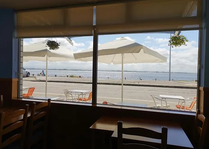 "O Veleiro" Rest. Resid. Acomodação com café da manhã Torreira