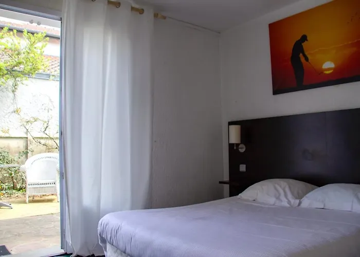 Hotel Les Tennis Men La Baule Les Pins Centre