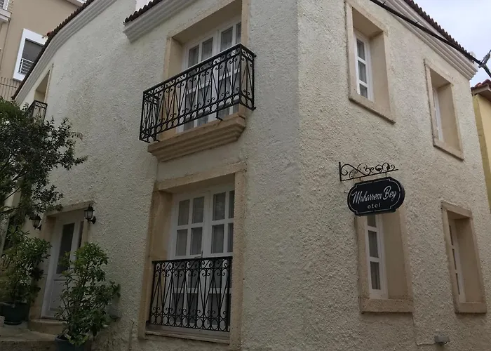 Muharrembey Otel Çeşme