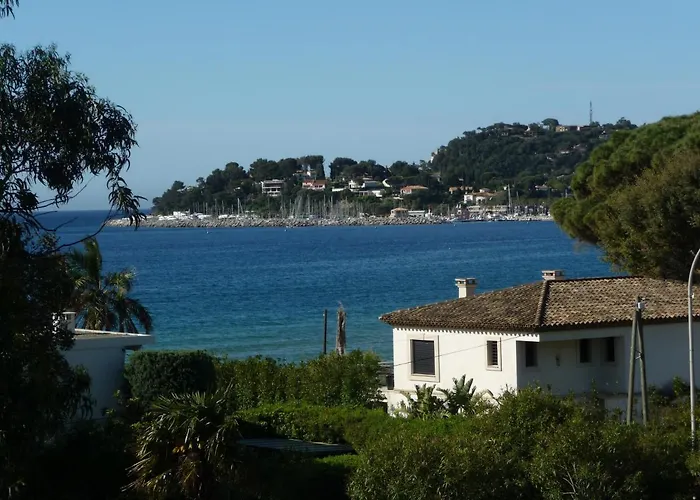 Hôtel les Eucalyptus Cavalaire-sur-Mer