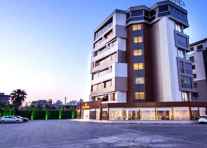 Majura Hotel Business