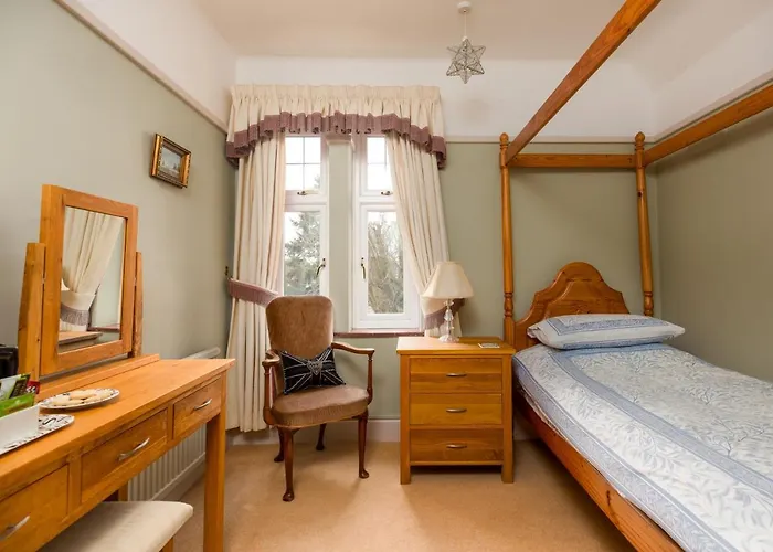 Chestnut Grove Bed And Breakfast