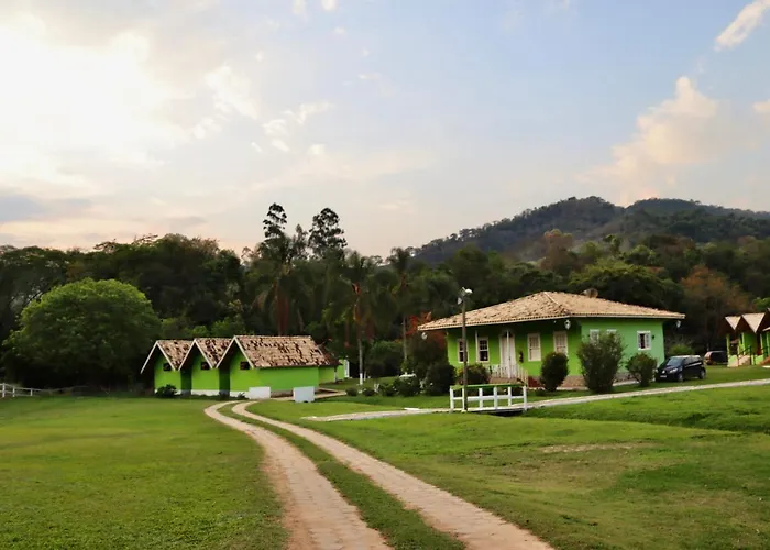 Pousada Casa Verde Bau