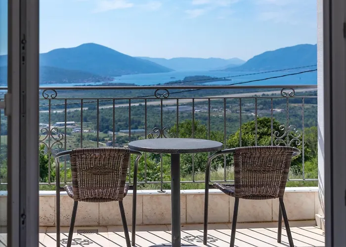 Guest House Vila Vedesa