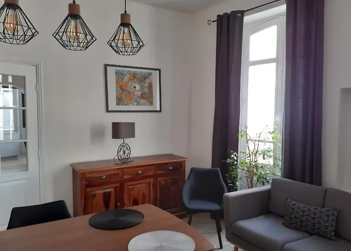 centre ville, chambre indépendante 20m2 et sa salle de bain privée Nogent-le-Rotrou