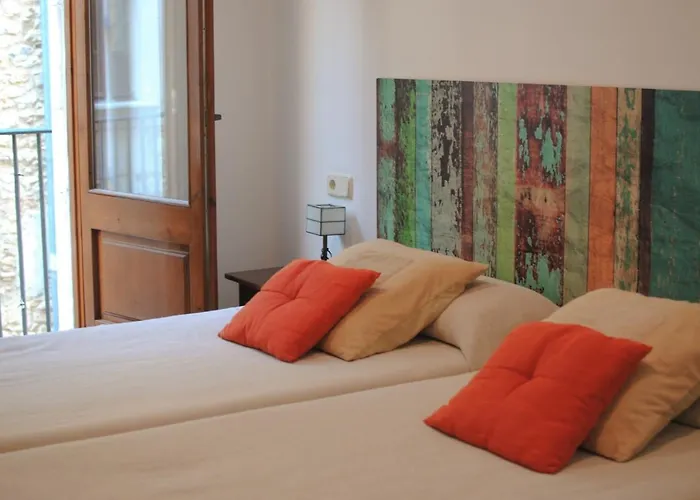 Hotel Fonda Mitjà à Torroella de Montgrí