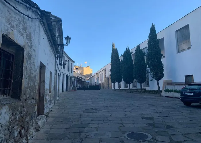 Hostal Poeta Machado Baeza
