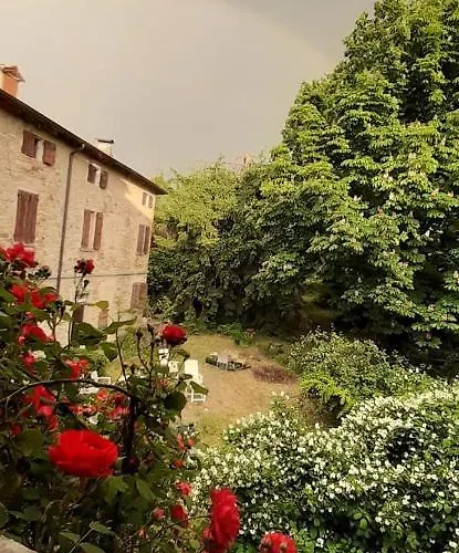 Bed and Breakfast Relaxing Retreat In Rural Italy B&;B Maranello