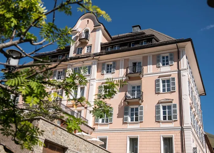 Hotel Engiadina