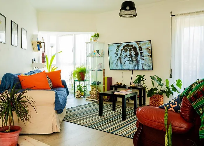 Paz & Amor Guest House - Peace & Love Nazaré
