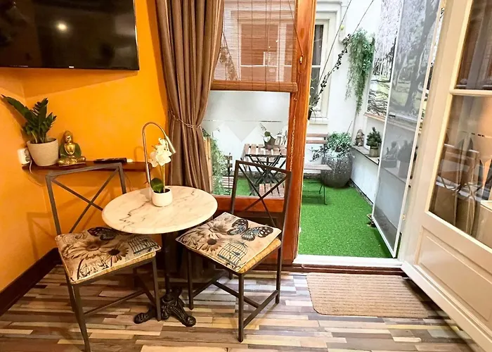 Barrio Amsterdam Hotel