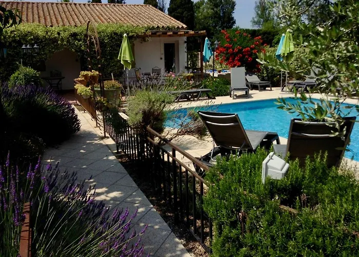 Hostellerie de la Tour Fontvieille