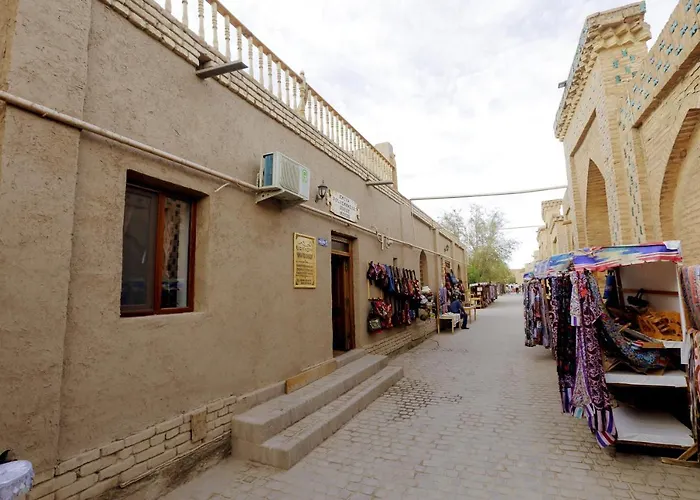 Polvonnazir Guest House