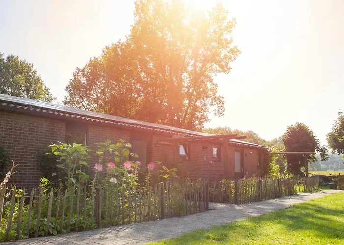 Huisje en B&B Green Cottage