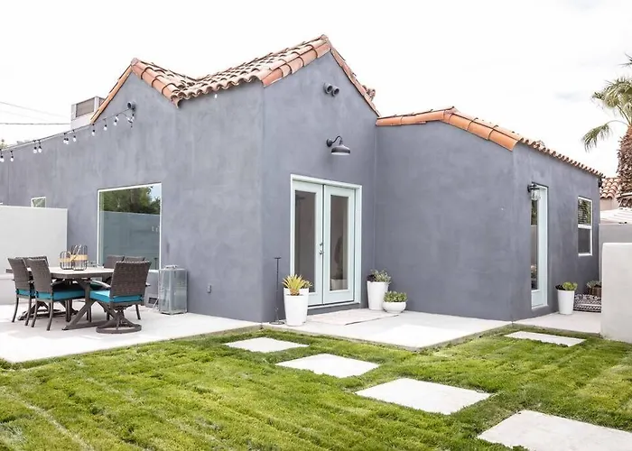 The Cottage At Scottsdale Bungalows