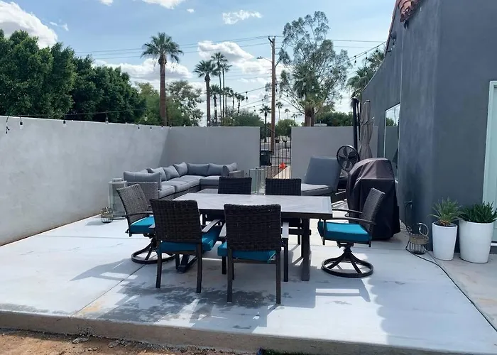 The Cottage At Scottsdale Bungalows