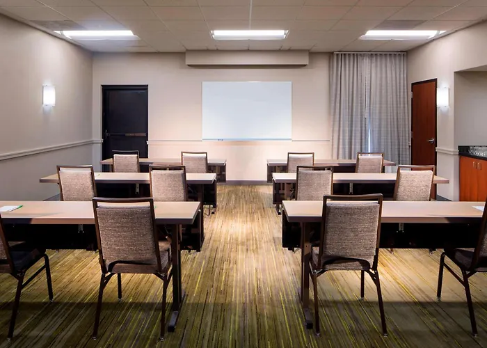 Sonesta Select Boca Raton Town Center Hotel