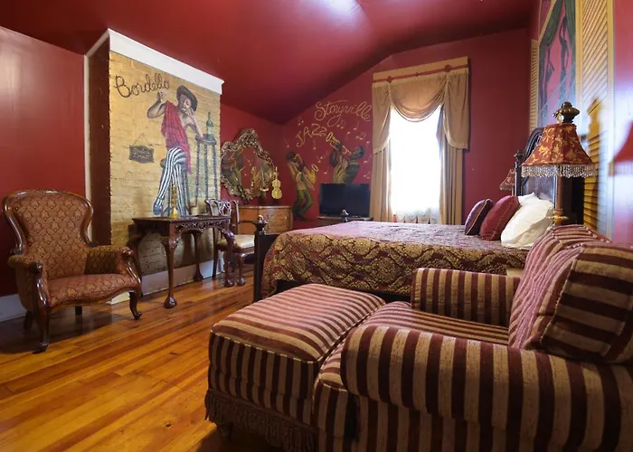 The Magnolia Mansion