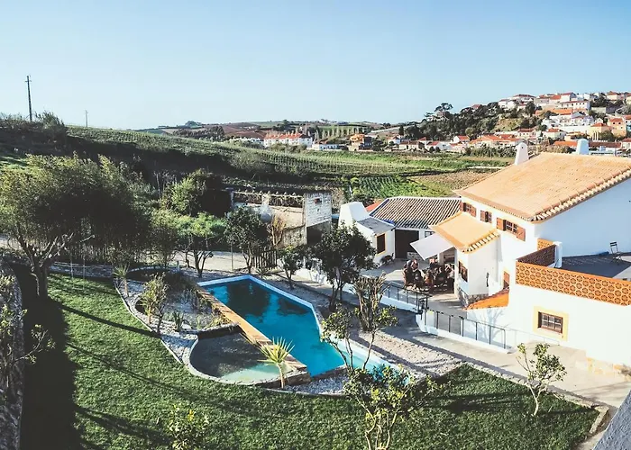 The Far End Surf House - Surf & Yoga Holidays Lourinhã