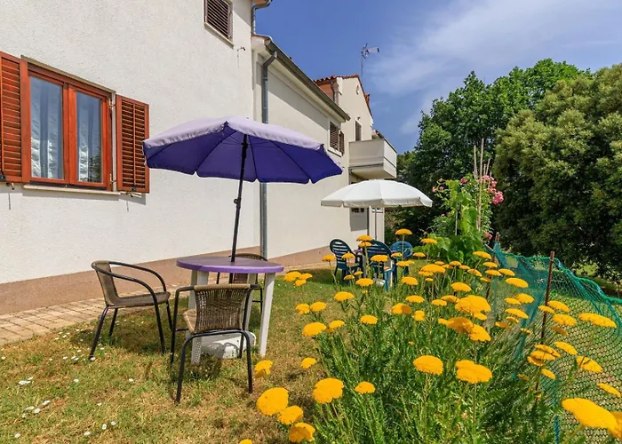 Apartments Pernar