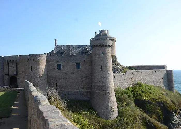 Bleu Outremer Saint-Cast-le-Guildo