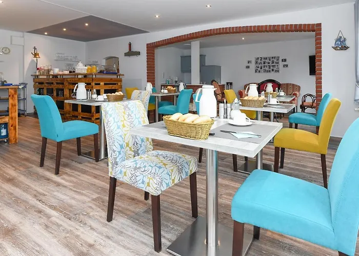 Hotel-Pension Janssen - Gästehaus Huus an't Deep Neuharlingersiel