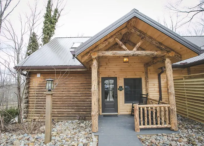 Coblentz Country Lodge By Amish Country Lodging