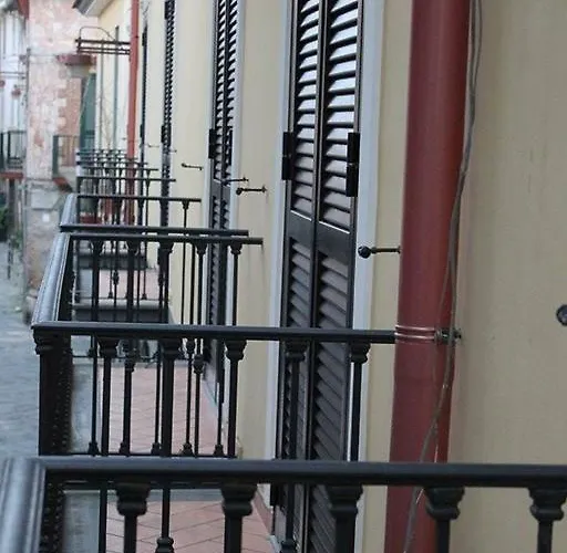 B&B Nola