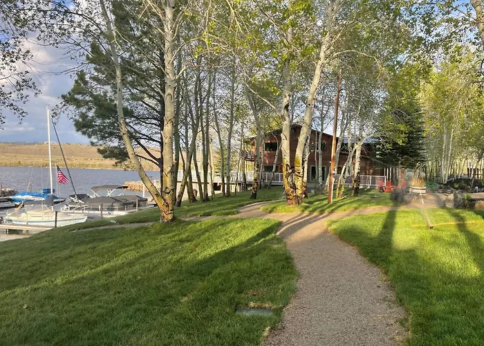 Lakeside Lodge Resort And Marina Pinedale
