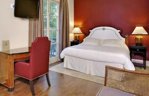Bancroft Hotel