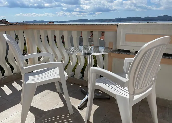 Rooms And Apartments Ana Zadar