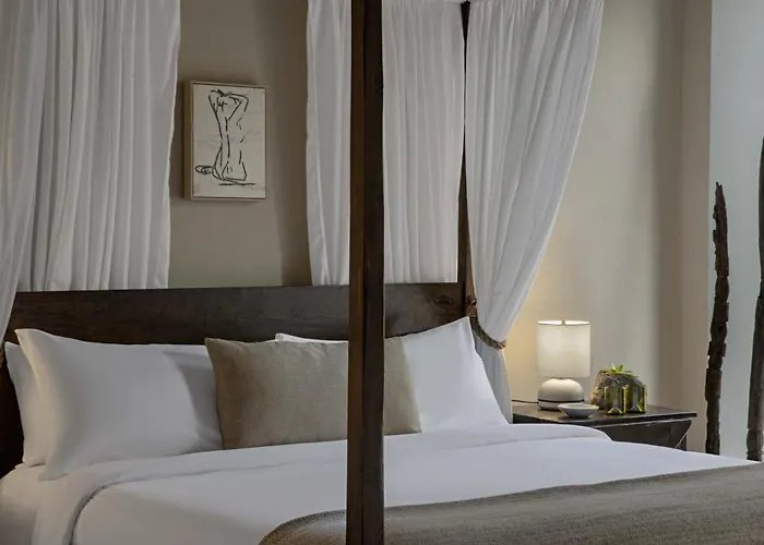 West Hollywood Hotels