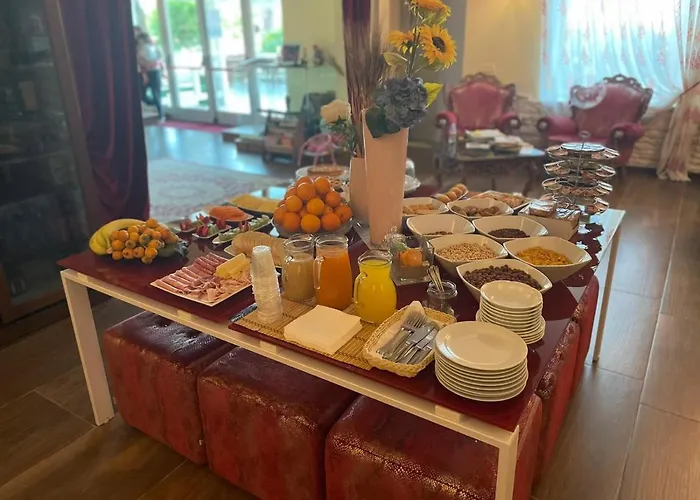 Mimi Hotel