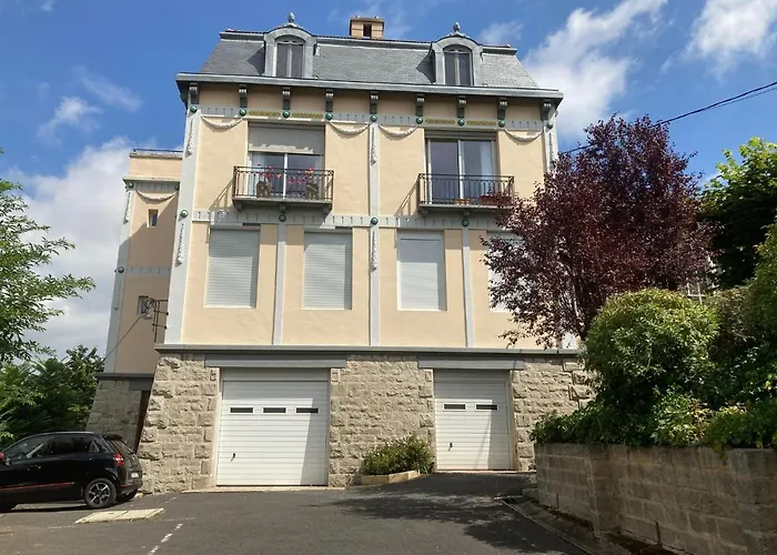 Bed and Breakfast Demeure des Dentelles avec PARKING GRATUIT à Le Puy-en-Velay