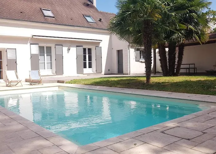 Pool House In Disneyland Bmyguest