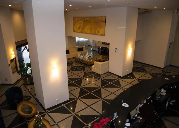 Elo Hotel Maringá