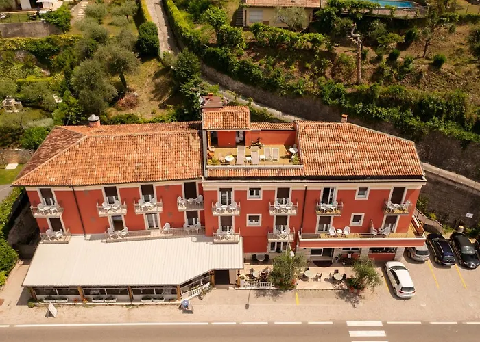 Hotel Menapace Torri Del Benaco