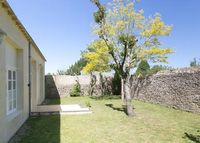 LA RECREATION _ Ancienne école de 1850 rénovée en maison d'hôtes