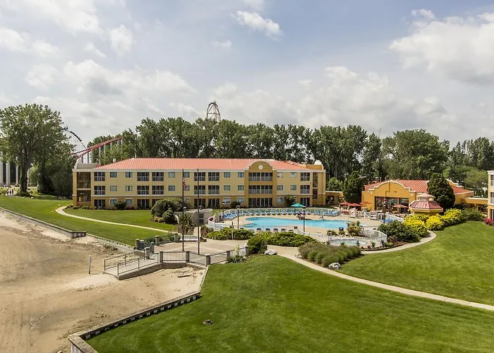 Cedar Point Sandcastle Suites Sandusky